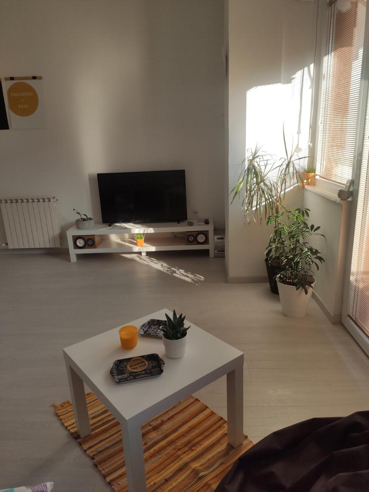 City Center White Apartment! Skopie Exterior foto